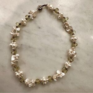 Mother of pearl cluster peridot necklace marked 925